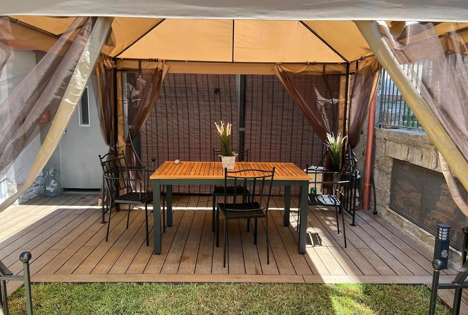 Gatto Matto Bed and Breakfast Brolo