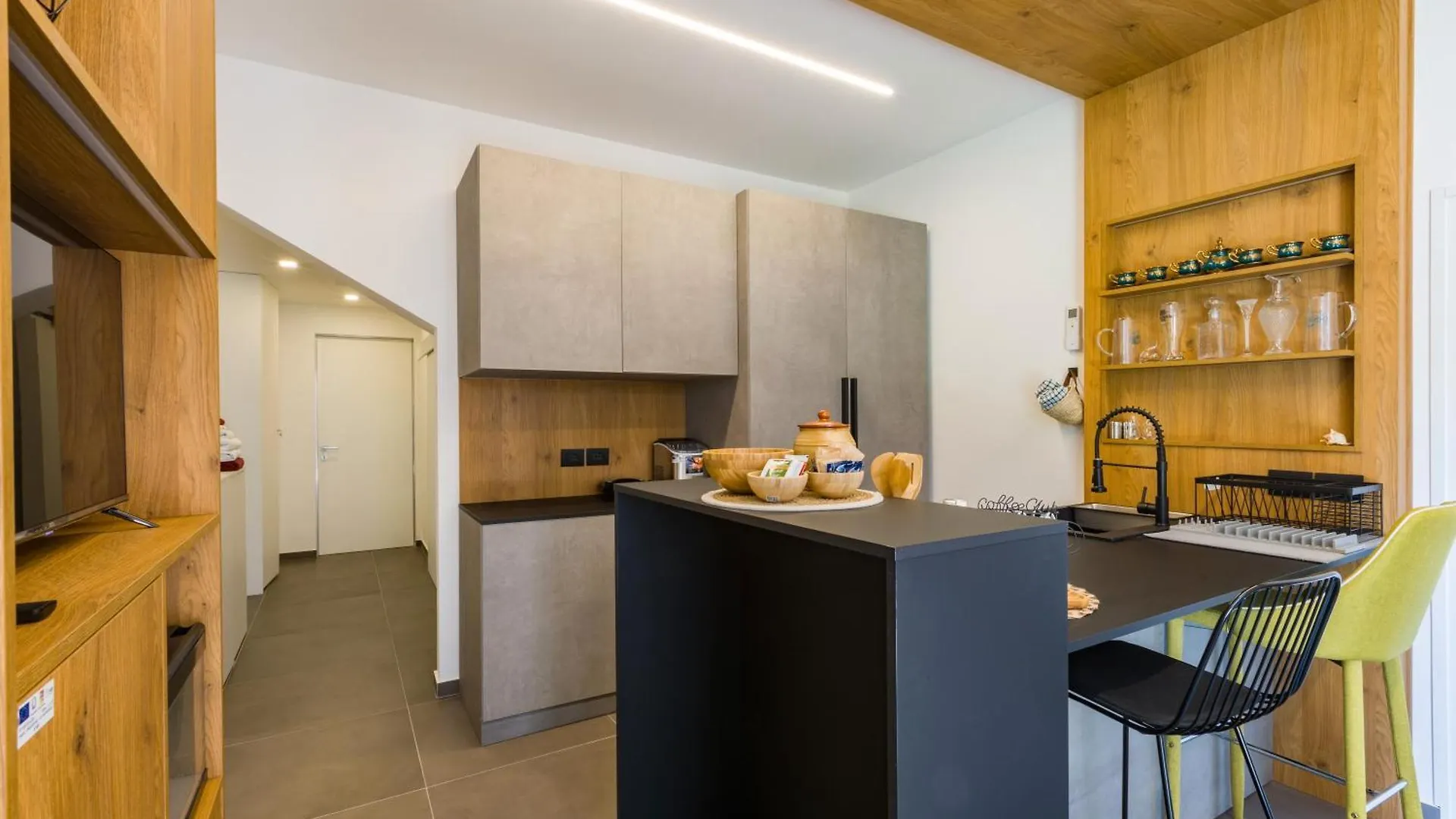 Gatto Matto Bed and Breakfast Brolo Bed & Breakfast